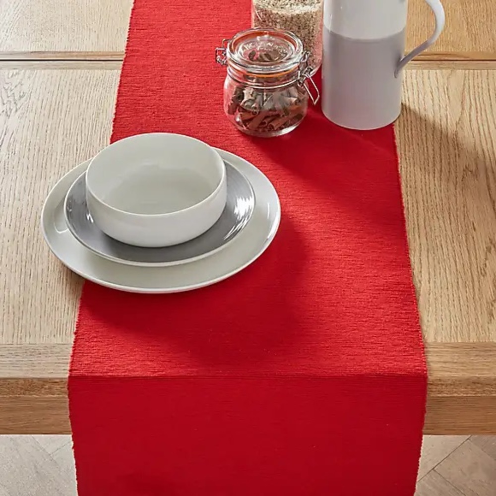 Red cloth table runner